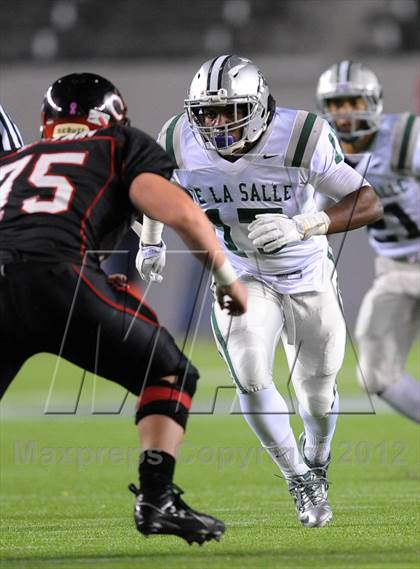 Thumbnail 2 in De La Salle vs. Centennial (CIF State Open Division Final) photogallery.