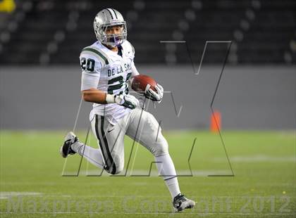 Thumbnail 2 in De La Salle vs. Centennial (CIF State Open Division Final) photogallery.