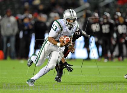 Thumbnail 1 in De La Salle vs. Centennial (CIF State Open Division Final) photogallery.