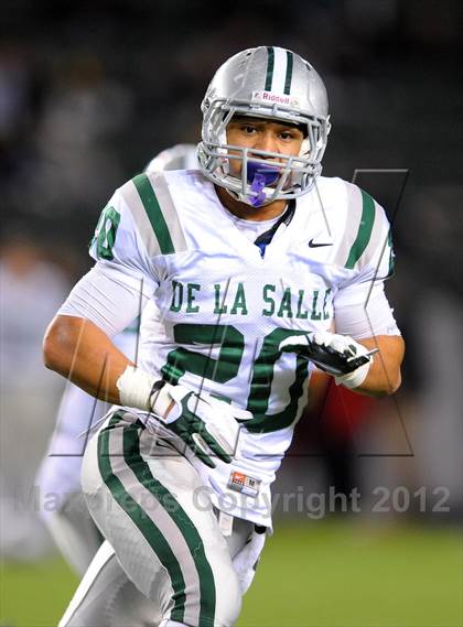 Thumbnail 3 in De La Salle vs. Centennial (CIF State Open Division Final) photogallery.