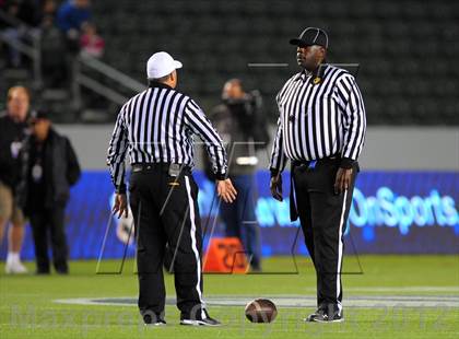 Thumbnail 1 in De La Salle vs. Centennial (CIF State Open Division Final) photogallery.