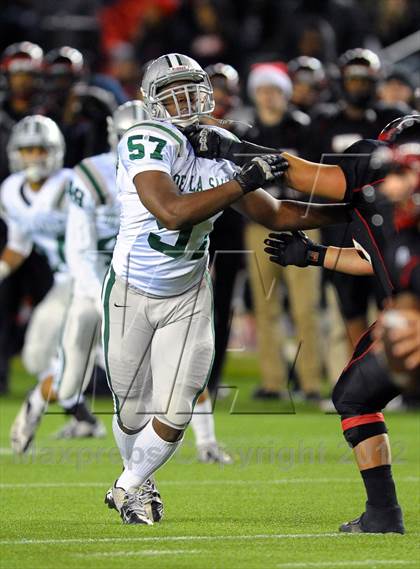 Thumbnail 2 in De La Salle vs. Centennial (CIF State Open Division Final) photogallery.