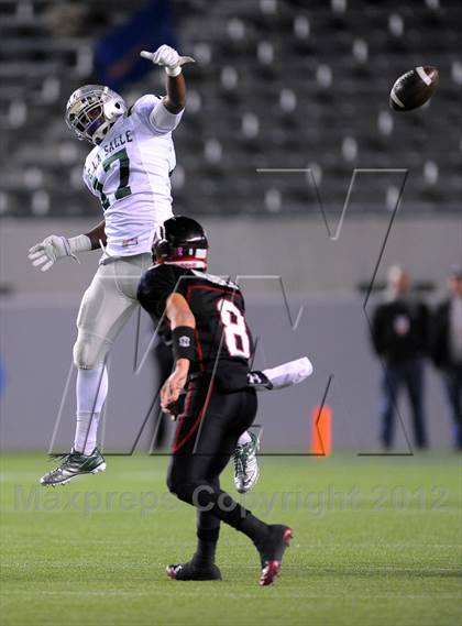 Thumbnail 2 in De La Salle vs. Centennial (CIF State Open Division Final) photogallery.