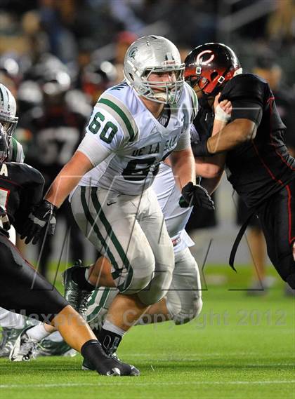 Thumbnail 2 in De La Salle vs. Centennial (CIF State Open Division Final) photogallery.