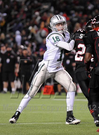 Thumbnail 3 in De La Salle vs. Centennial (CIF State Open Division Final) photogallery.