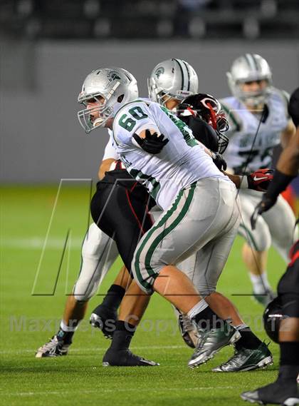 Thumbnail 3 in De La Salle vs. Centennial (CIF State Open Division Final) photogallery.