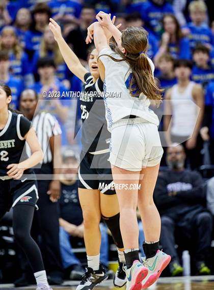 Thumbnail 3 in Shalhevet vs. San Domenico (CIF State D4 Final) photogallery.