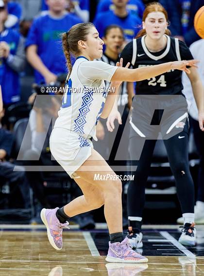 Thumbnail 3 in Shalhevet vs. San Domenico (CIF State D4 Final) photogallery.