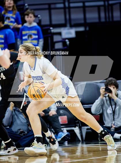 Thumbnail 3 in Shalhevet vs. San Domenico (CIF State D4 Final) photogallery.
