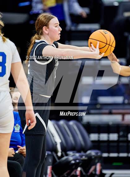 Thumbnail 3 in Shalhevet vs. San Domenico (CIF State D4 Final) photogallery.