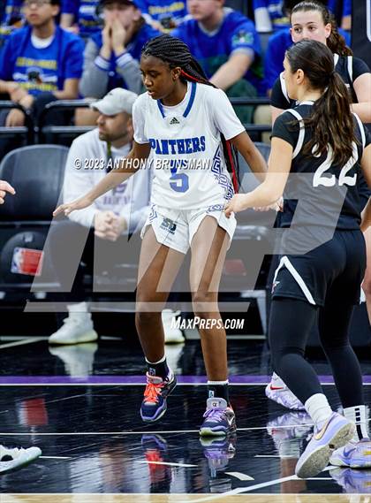 Thumbnail 1 in Shalhevet vs. San Domenico (CIF State D4 Final) photogallery.