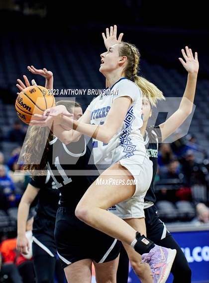 Thumbnail 3 in Shalhevet vs. San Domenico (CIF State D4 Final) photogallery.