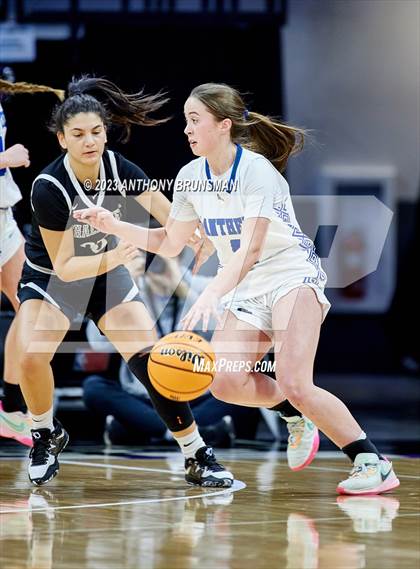 Thumbnail 2 in Shalhevet vs. San Domenico (CIF State D4 Final) photogallery.