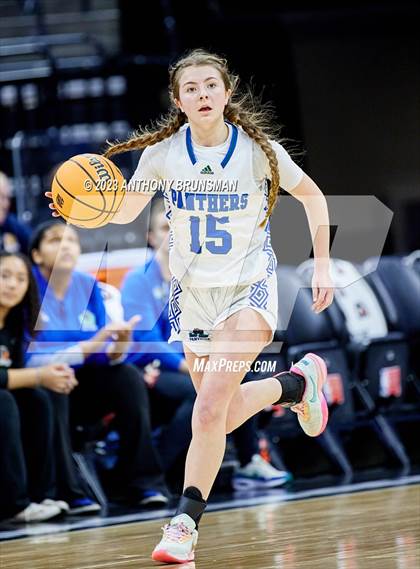 Thumbnail 1 in Shalhevet vs. San Domenico (CIF State D4 Final) photogallery.