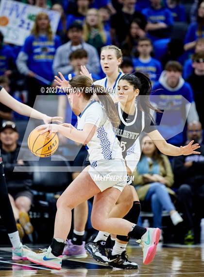 Thumbnail 1 in Shalhevet vs. San Domenico (CIF State D4 Final) photogallery.