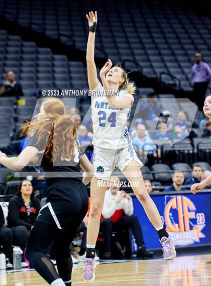 Thumbnail 2 in Shalhevet vs. San Domenico (CIF State D4 Final) photogallery.