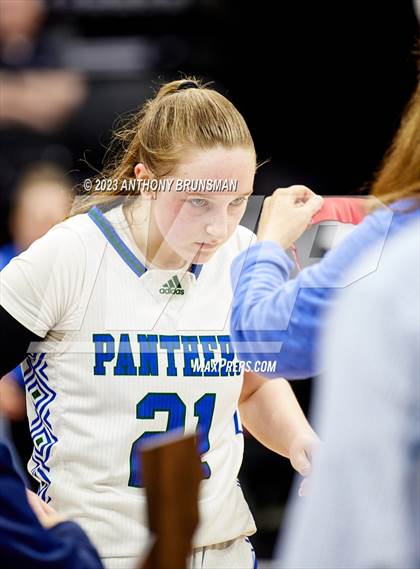 Thumbnail 1 in Shalhevet vs. San Domenico (CIF State D4 Final) photogallery.