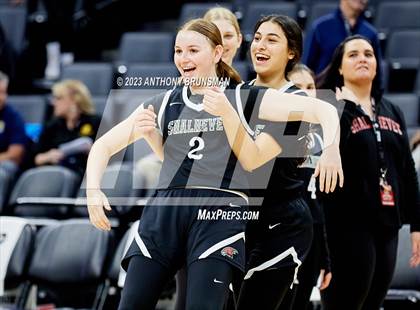 Thumbnail 2 in Shalhevet vs. San Domenico (CIF State D4 Final) photogallery.