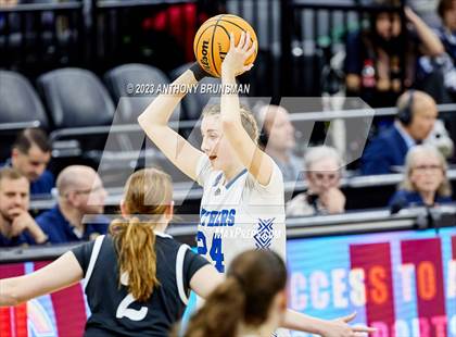 Thumbnail 3 in Shalhevet vs. San Domenico (CIF State D4 Final) photogallery.