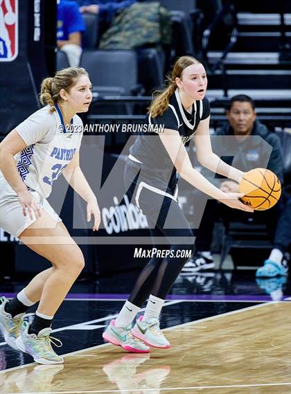 Thumbnail 1 in Shalhevet vs. San Domenico (CIF State D4 Final) photogallery.
