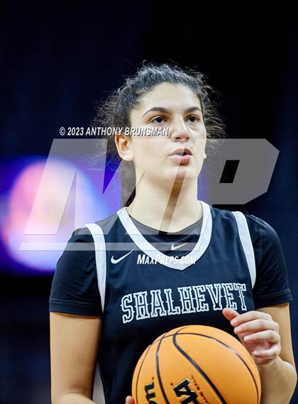 Thumbnail 3 in Shalhevet vs. San Domenico (CIF State D4 Final) photogallery.
