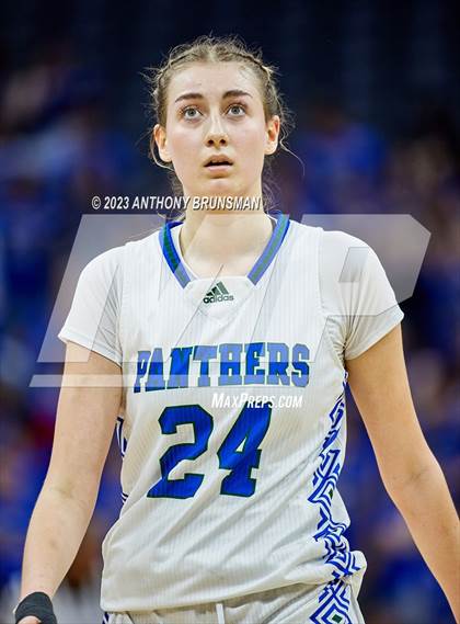 Thumbnail 2 in Shalhevet vs. San Domenico (CIF State D4 Final) photogallery.