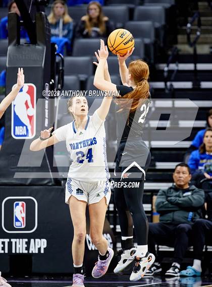 Thumbnail 2 in Shalhevet vs. San Domenico (CIF State D4 Final) photogallery.
