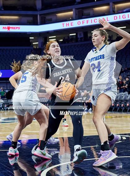 Thumbnail 3 in Shalhevet vs. San Domenico (CIF State D4 Final) photogallery.