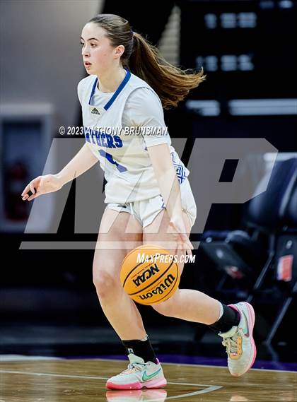 Thumbnail 2 in Shalhevet vs. San Domenico (CIF State D4 Final) photogallery.