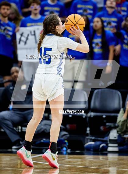 Thumbnail 1 in Shalhevet vs. San Domenico (CIF State D4 Final) photogallery.