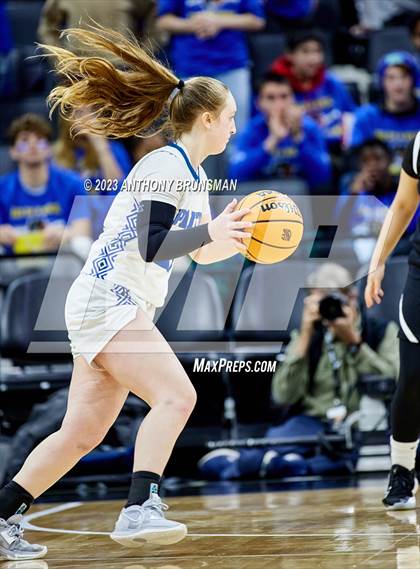 Thumbnail 2 in Shalhevet vs. San Domenico (CIF State D4 Final) photogallery.