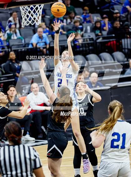 Thumbnail 3 in Shalhevet vs. San Domenico (CIF State D4 Final) photogallery.