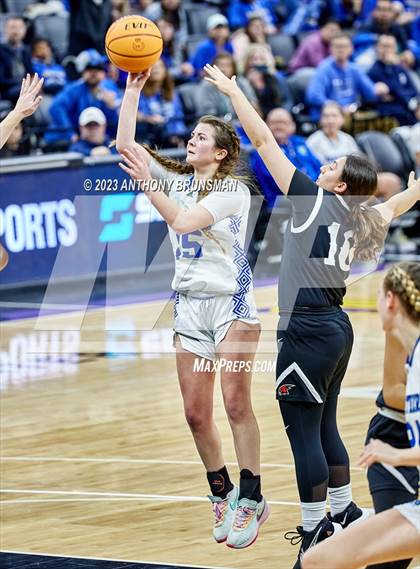 Thumbnail 1 in Shalhevet vs. San Domenico (CIF State D4 Final) photogallery.