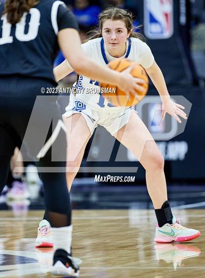 Thumbnail 2 in Shalhevet vs. San Domenico (CIF State D4 Final) photogallery.