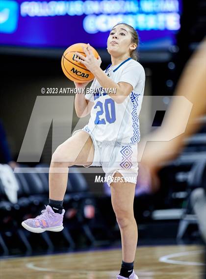 Thumbnail 1 in Shalhevet vs. San Domenico (CIF State D4 Final) photogallery.