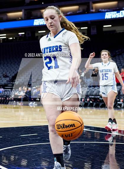Thumbnail 2 in Shalhevet vs. San Domenico (CIF State D4 Final) photogallery.