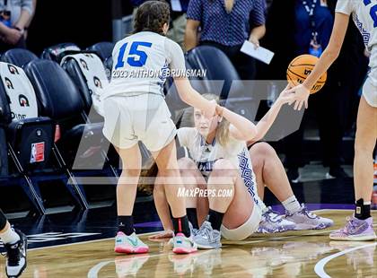 Thumbnail 3 in Shalhevet vs. San Domenico (CIF State D4 Final) photogallery.