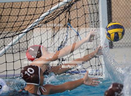 Thumbnail 3 in Saint Francis vs Clovis North (Arroyo Grande Fall Classic) photogallery.