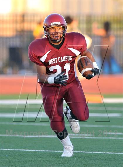 Thumbnail 2 in Encina Prep vs. West Campus photogallery.