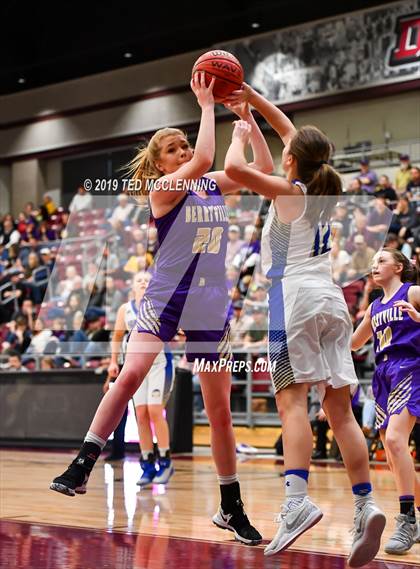 Thumbnail 2 in Harrison vs. Berryville (AAA 4A Regional Playoff) photogallery.