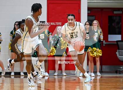Thumbnail 2 in Sycamore vs. Mason (OHSAA Southwest District Division 1 Sectionals Round 1) photogallery.
