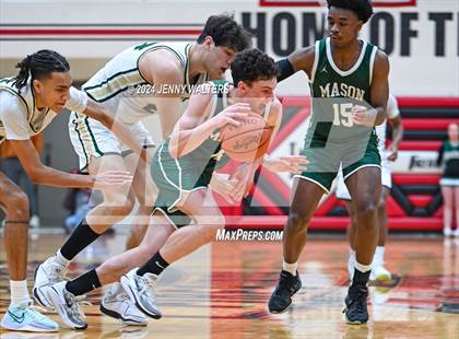 Thumbnail 1 in Sycamore vs. Mason (OHSAA Southwest District Division 1 Sectionals Round 1) photogallery.