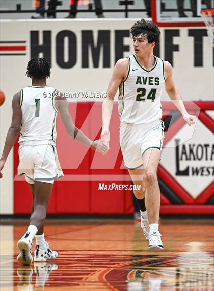 Thumbnail 2 in Sycamore vs. Mason (OHSAA Southwest District Division 1 Sectionals Round 1) photogallery.
