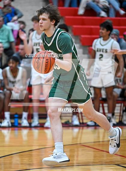 Thumbnail 2 in Sycamore vs. Mason (OHSAA Southwest District Division 1 Sectionals Round 1) photogallery.