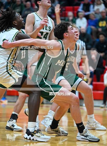 Thumbnail 2 in Sycamore vs. Mason (OHSAA Southwest District Division 1 Sectionals Round 1) photogallery.