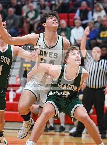 Thumbnail 3 in Sycamore vs. Mason (OHSAA Southwest District Division 1 Sectionals Round 1) photogallery.