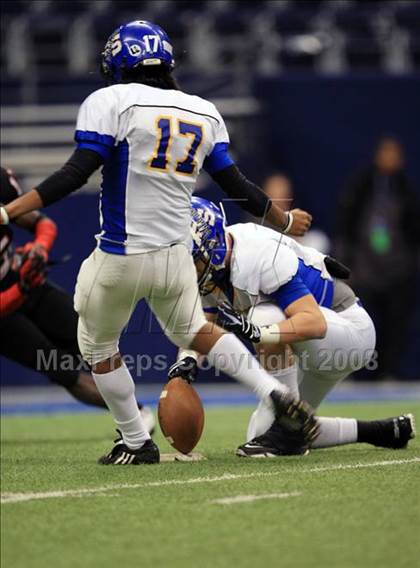 Thumbnail 1 in Rockwall-Heath vs. Sulphur Springs (Texas 4A D2 Semifinal) photogallery.