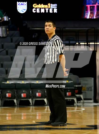 Thumbnail 2 in El Camino vs Marysville @ Golden 1 Center photogallery.