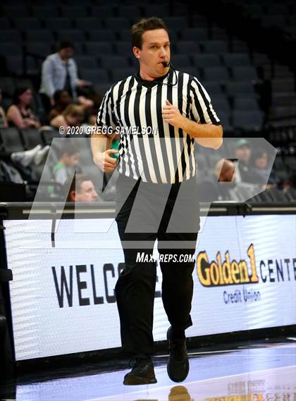 Thumbnail 3 in El Camino vs Marysville @ Golden 1 Center photogallery.