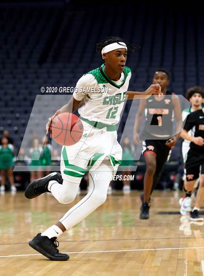 Thumbnail 3 in El Camino vs Marysville @ Golden 1 Center photogallery.